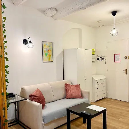 Apartment Cosy Modern In The Heart Of With Ac Nizza